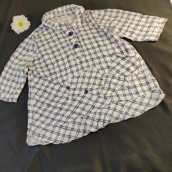 TERRA. Women's Plaid Button-down Shirt - Picture 1 of 12